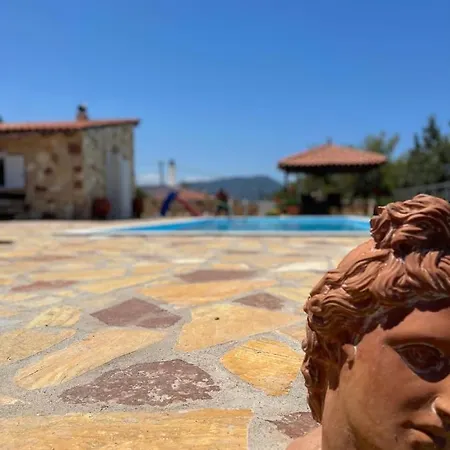 Alepochori Apartman *