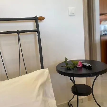 Alepochori Apartment *