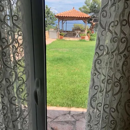 Alepochori Apartment *