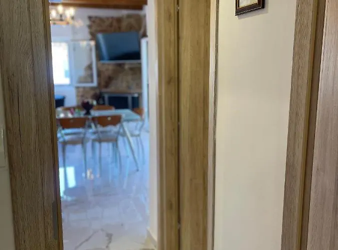 Alepochori * Skhoínos