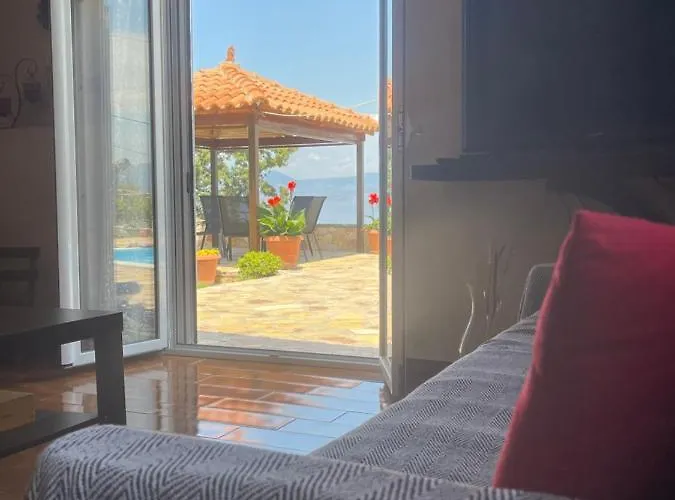 Alepochori Apartman *
