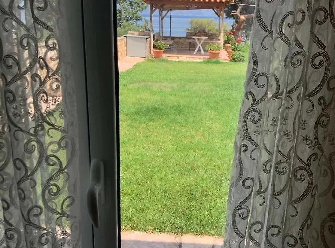 Alepochori Apartment *